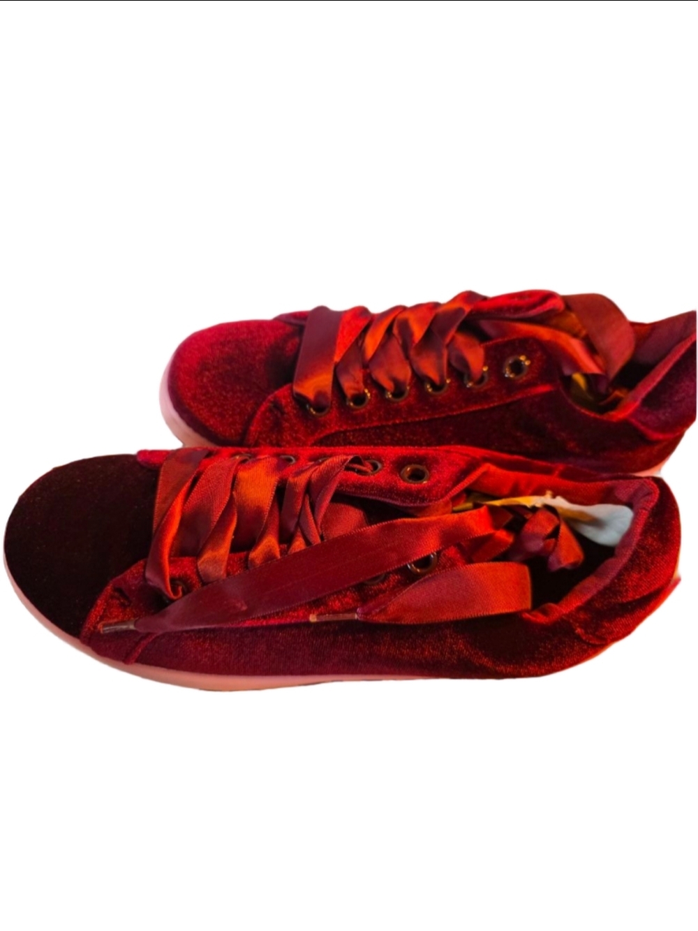 Women's Bamboo Burgundy Velvet Sneakers with Pink Soles Size 7 new retro 90s Y2k